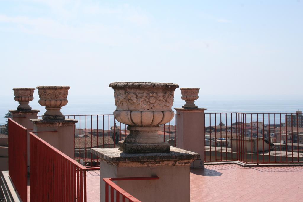 Bed and Breakfast Terrazze Bella Epoque Acireale Exterior foto
